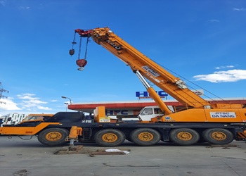 Thuê Xe Cẩu Bánh Lốp Chuyên Dụng 120 tấn