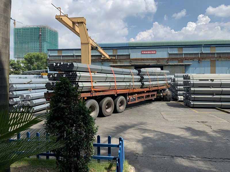 Cẩu nâng hạ vận chuyển sắt thép
