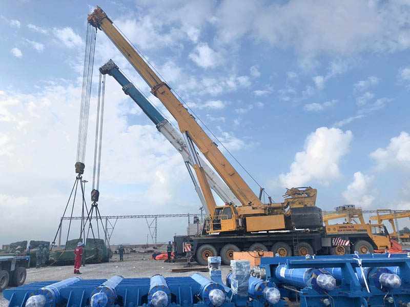 THUÊ XE CẨU TỰ HÀNH THI CÔNG NHÀ XƯỞNG 2 Ishida Việt Nam cho thuê xe cẩu tự hành thi công nhà xưởng