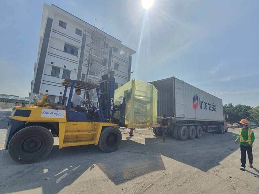 Dịch vụ cho thuê xe nâng hàng rút hàng container