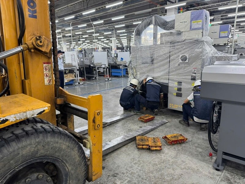Thuê Xe Cẩu Lắp Đặt Máy CNC Nhanh Chóng Giá Tốt 4 thue xe cau lap dat may cnc 2