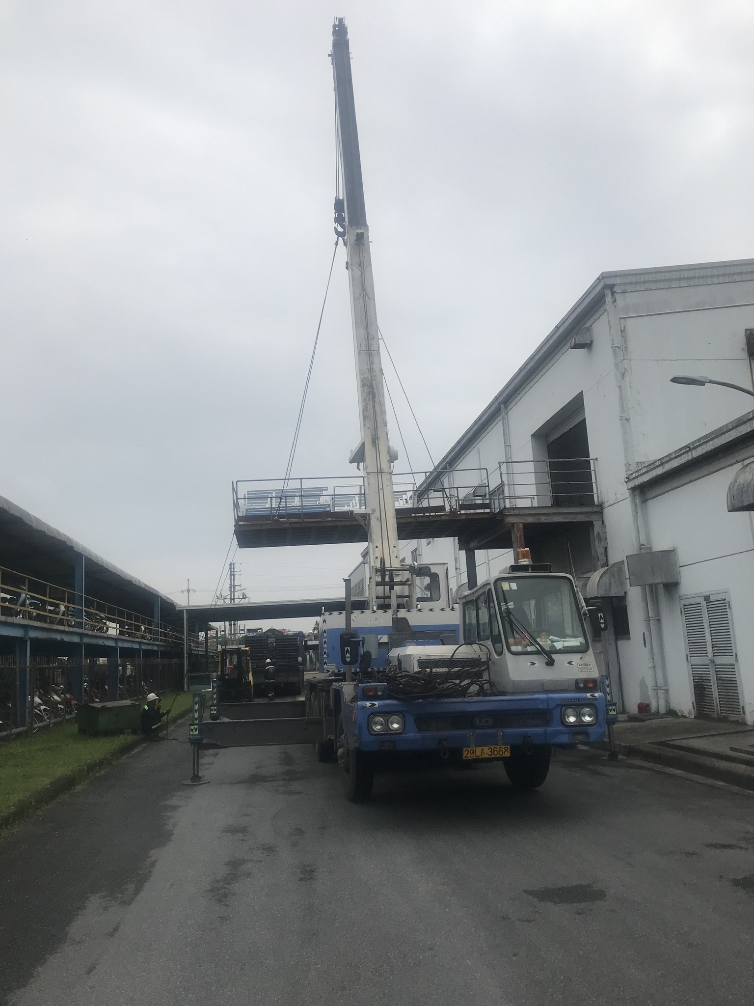 Dịch vụ cho thuê xe cẩu tại Ba Vì