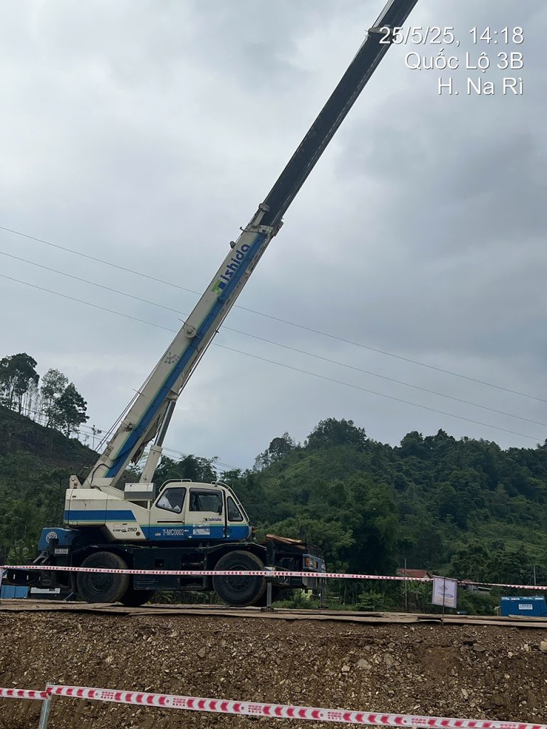 Thuê Xe Cẩu Bồ Đề Long Biên Hà Nội 11 thue xe cau bo de 5